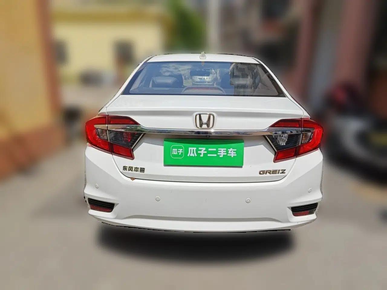 Honda Greiz 2016 1.5L CVT Luxury Edition — миниатюра 5