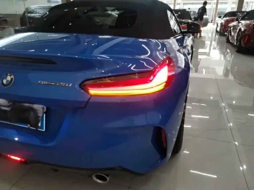 BMW Z4 2019 sDrive 25i M Sport Package — миниатюра 8