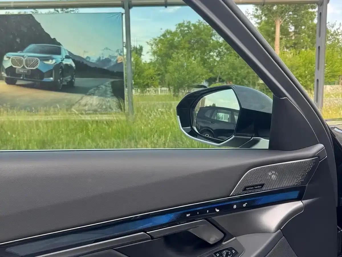 BMW i5 2024 eDrive 35L Premium M Sport Package — миниатюра 2