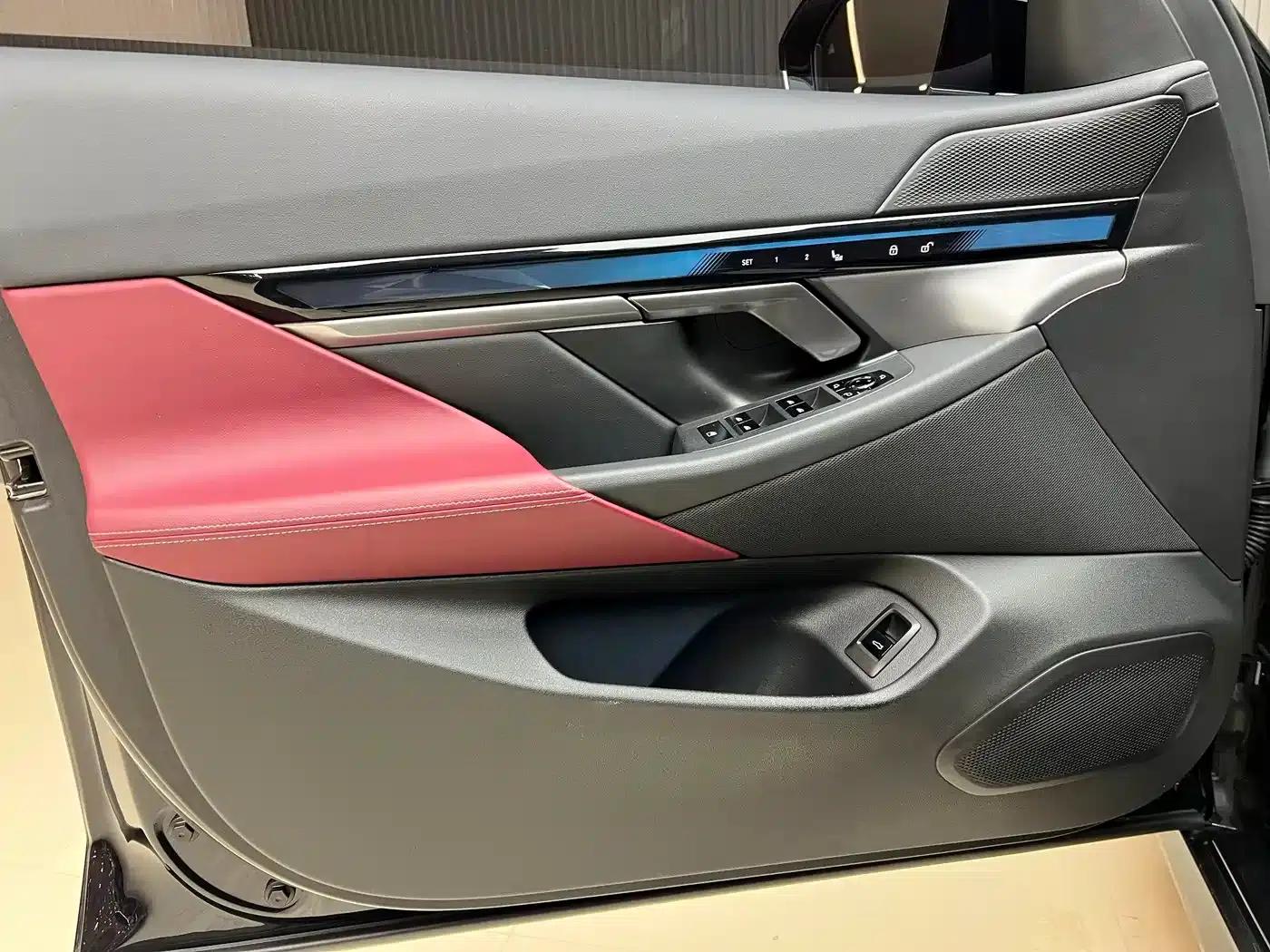 BMW i5 2024 eDrive 35L Premium Luxury Package — миниатюра 13