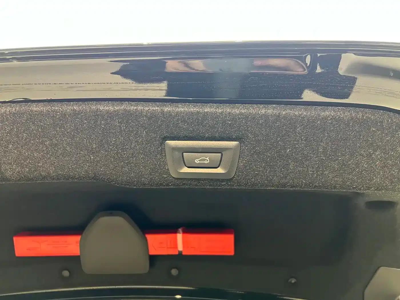 BMW i5 2024 eDrive 35L Premium Luxury Package — миниатюра 19