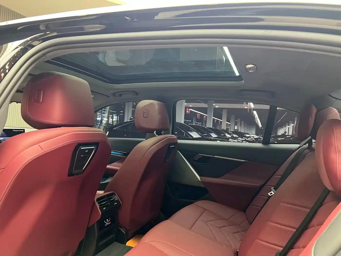 BMW i5 2024 eDrive 35L Premium Luxury Package — миниатюра 20