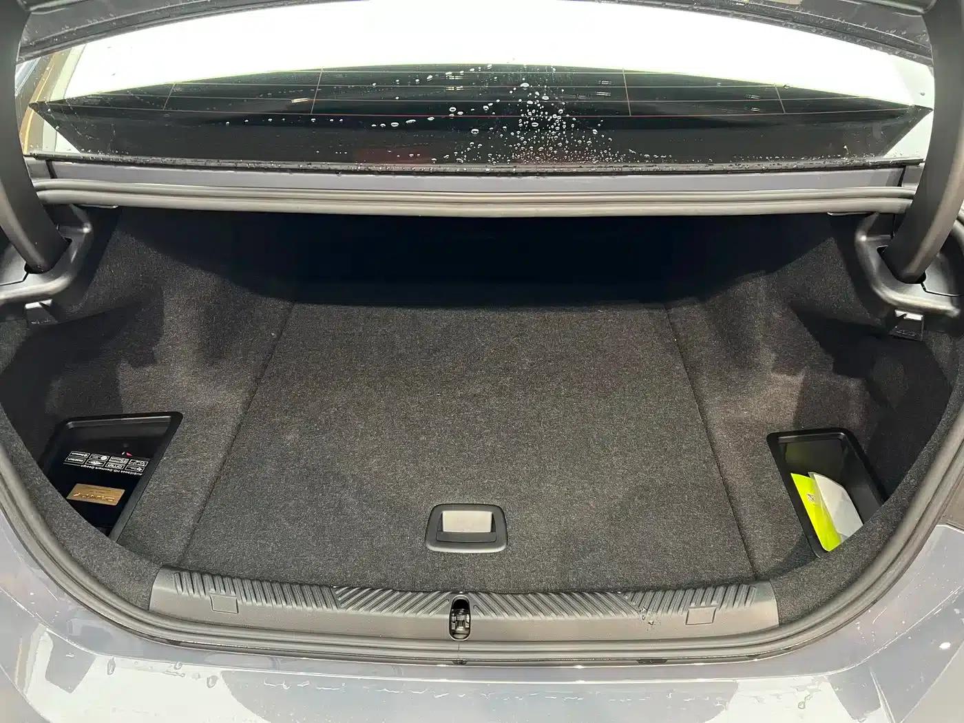 BMW i5 2024 eDrive 35L Premium Luxury Package — миниатюра 20