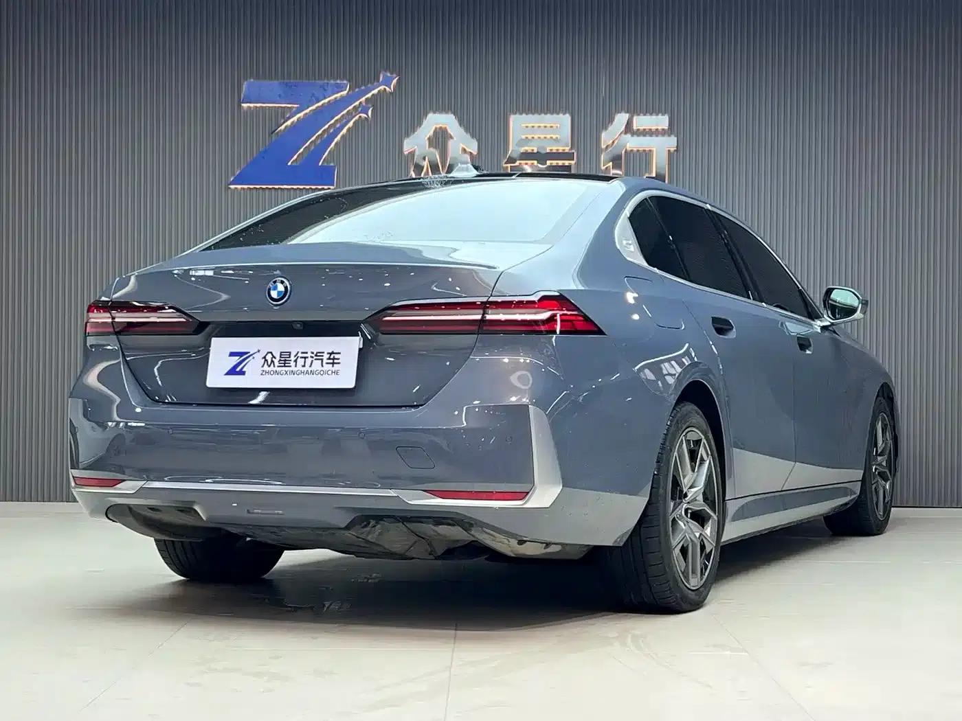 BMW i5 2024 eDrive 35L Premium Luxury Package — миниатюра 3