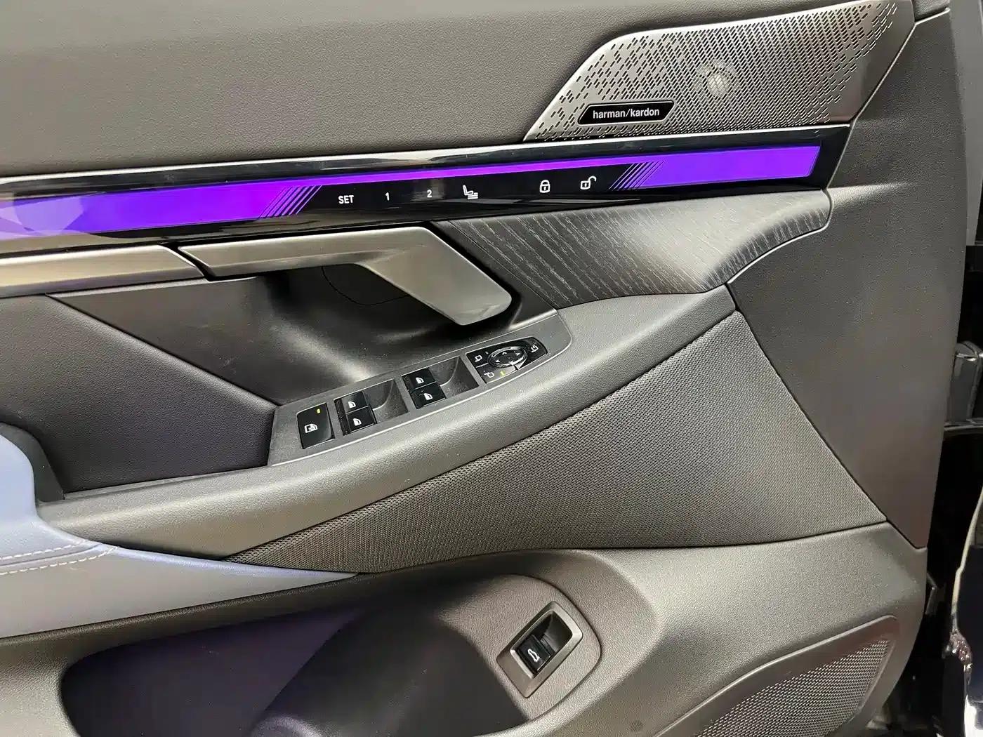 BMW i5 2024 eDrive 35L Premium Luxury Package — миниатюра 13