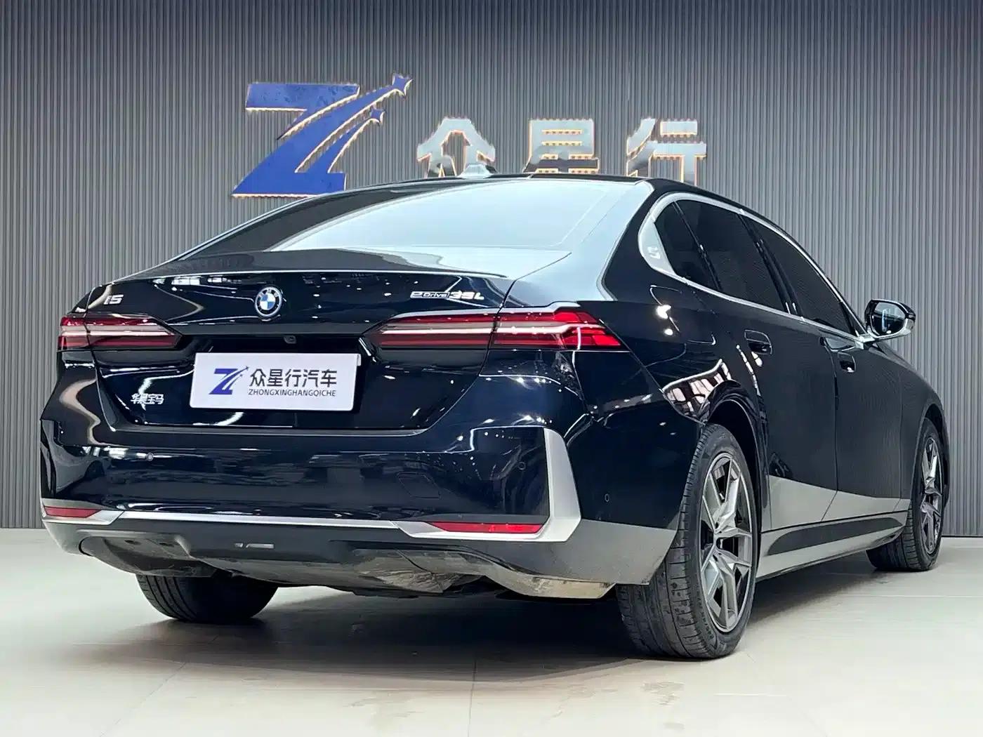 BMW i5 2024 eDrive 35L Premium Luxury Package — миниатюра 3