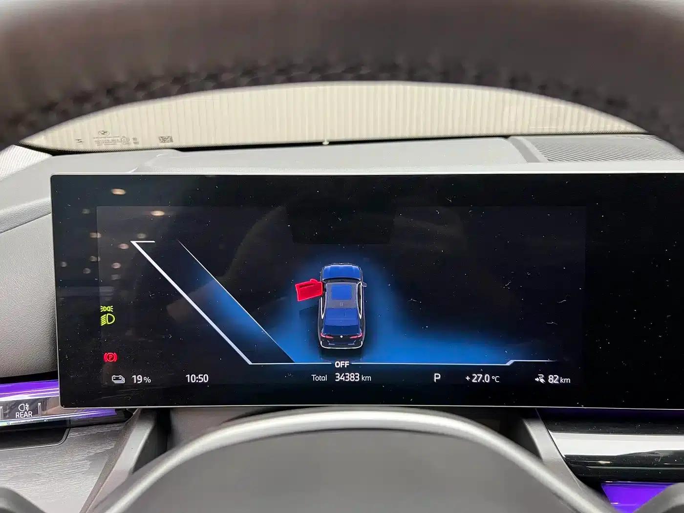 BMW i5 2024 eDrive 35L Premium Luxury Package — миниатюра 6