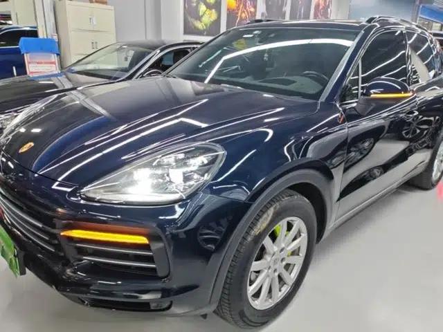 Porsche Cayenne E-Hybrid 2021 Cayenne E-Hybrid 2.0T