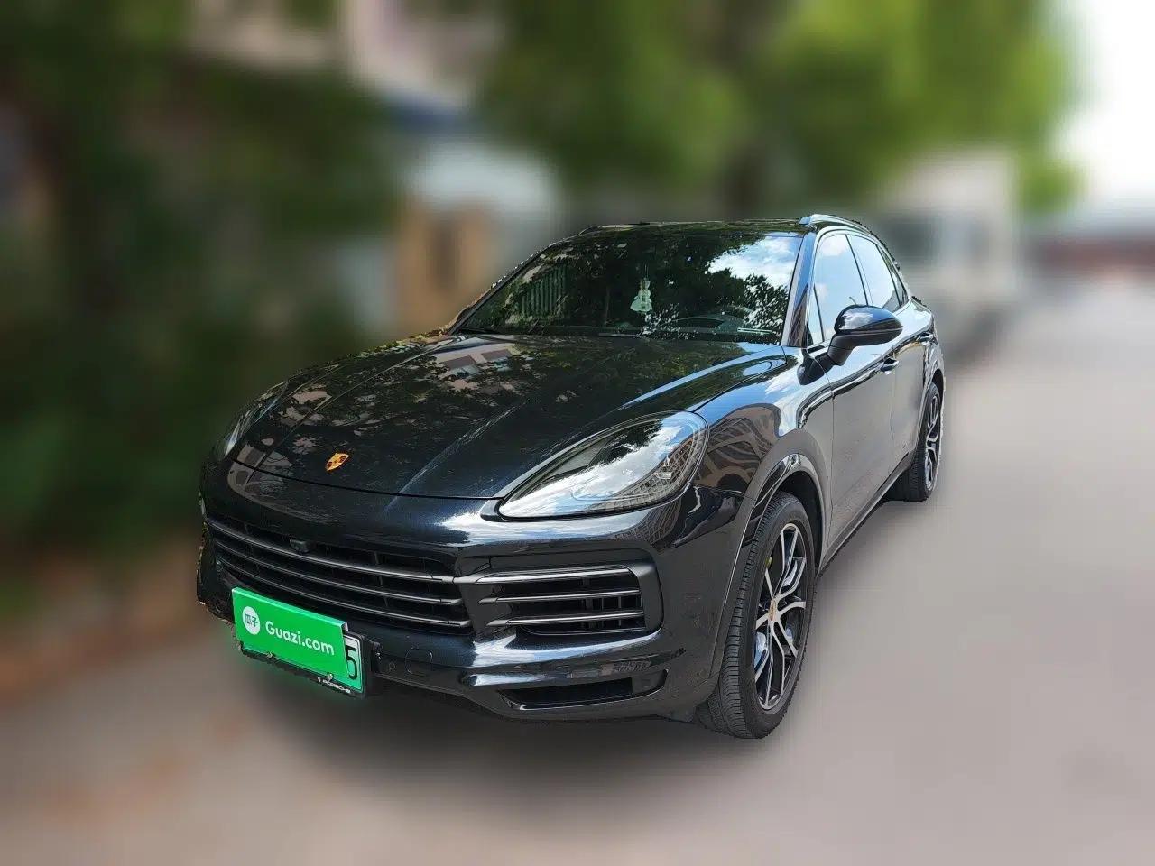 Porsche Cayenne E-Hybrid 2023 Cayenne E-Hybrid 2.0T Platinum Edition — миниатюра 1