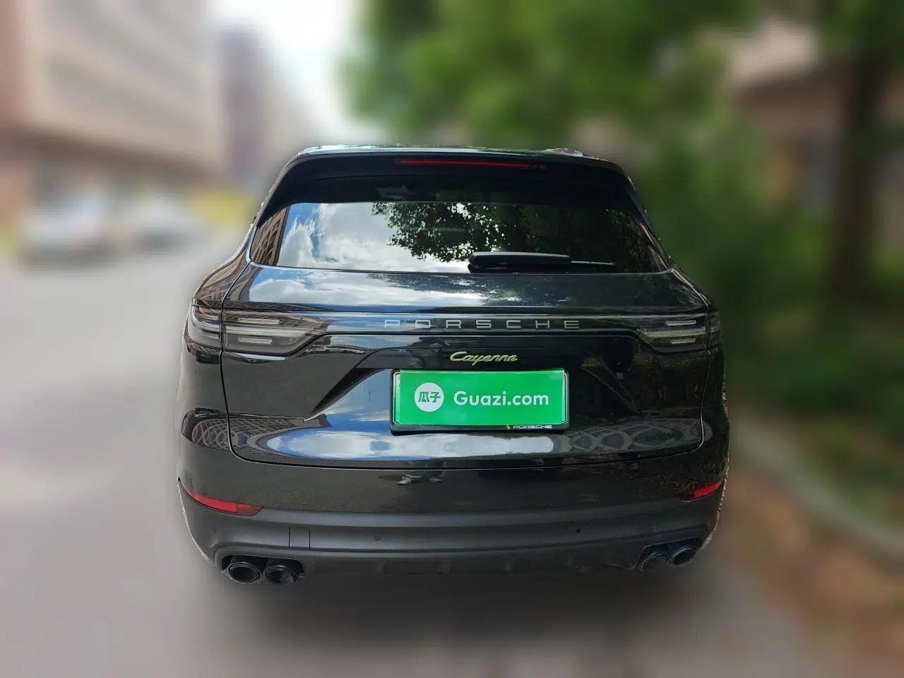 Porsche Cayenne E-Hybrid 2023 Cayenne E-Hybrid 2.0T Platinum Edition — миниатюра 5
