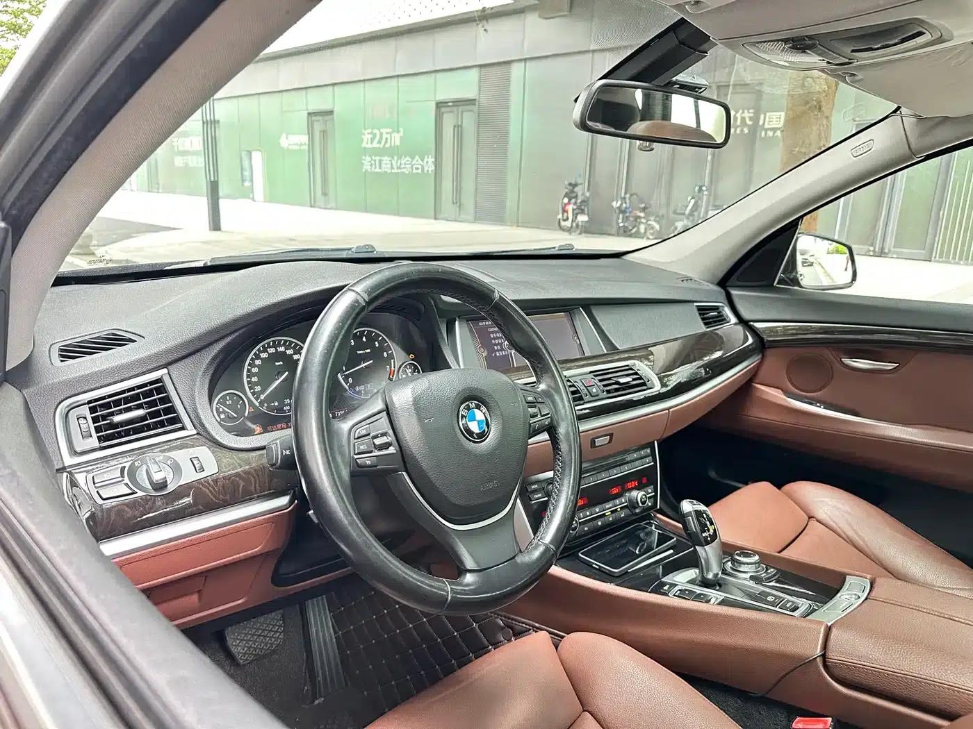BMW 5 Series GT 2013 535i Leading Edition — миниатюра 11