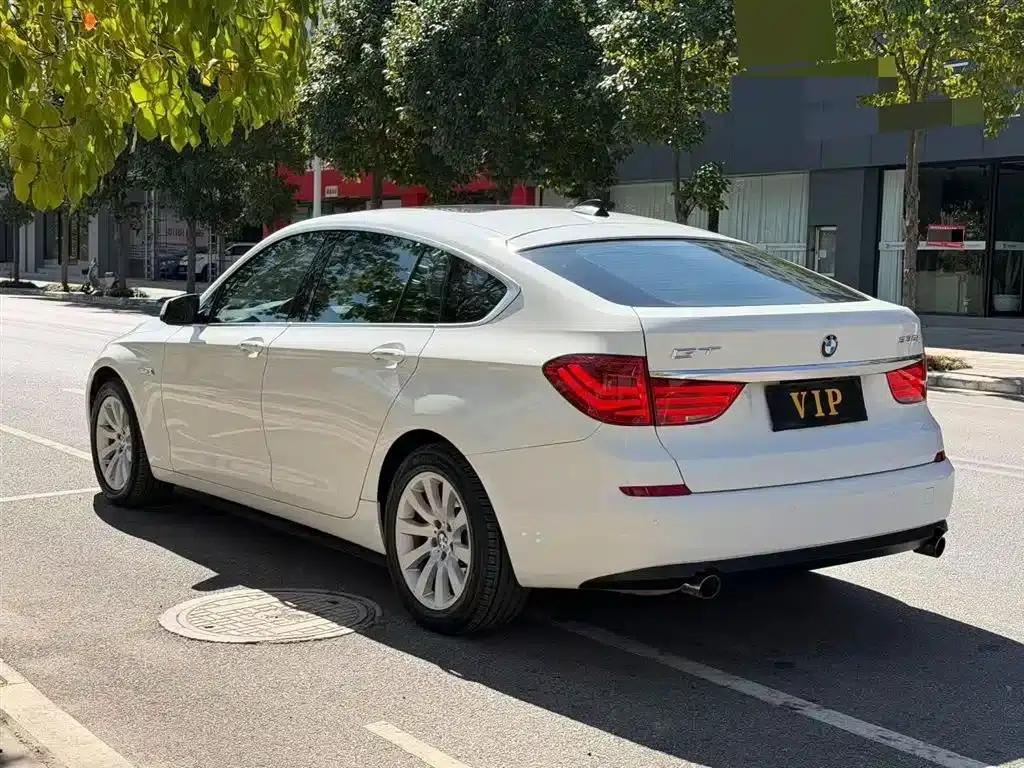 BMW 5 Series GT 2010 535i Luxury — миниатюра 7