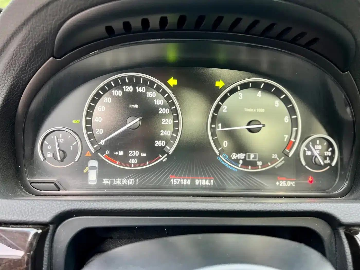 BMW 5 Series GT 2014 535i Leading Edition — миниатюра 15