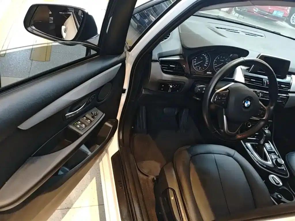 2016 BMW 2 Series Gran Tourer 218i Fashion Edition — миниатюра 16