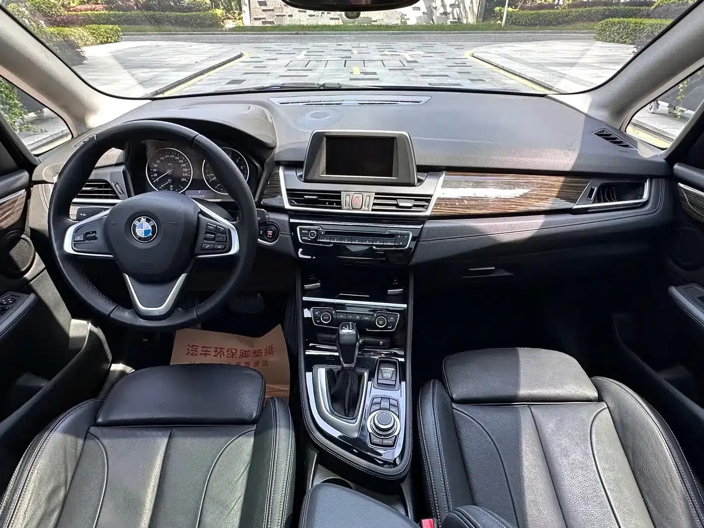 2014 BMW 2 Series Gran Tourer 220i Luxury Design Package (Imported) — миниатюра 9