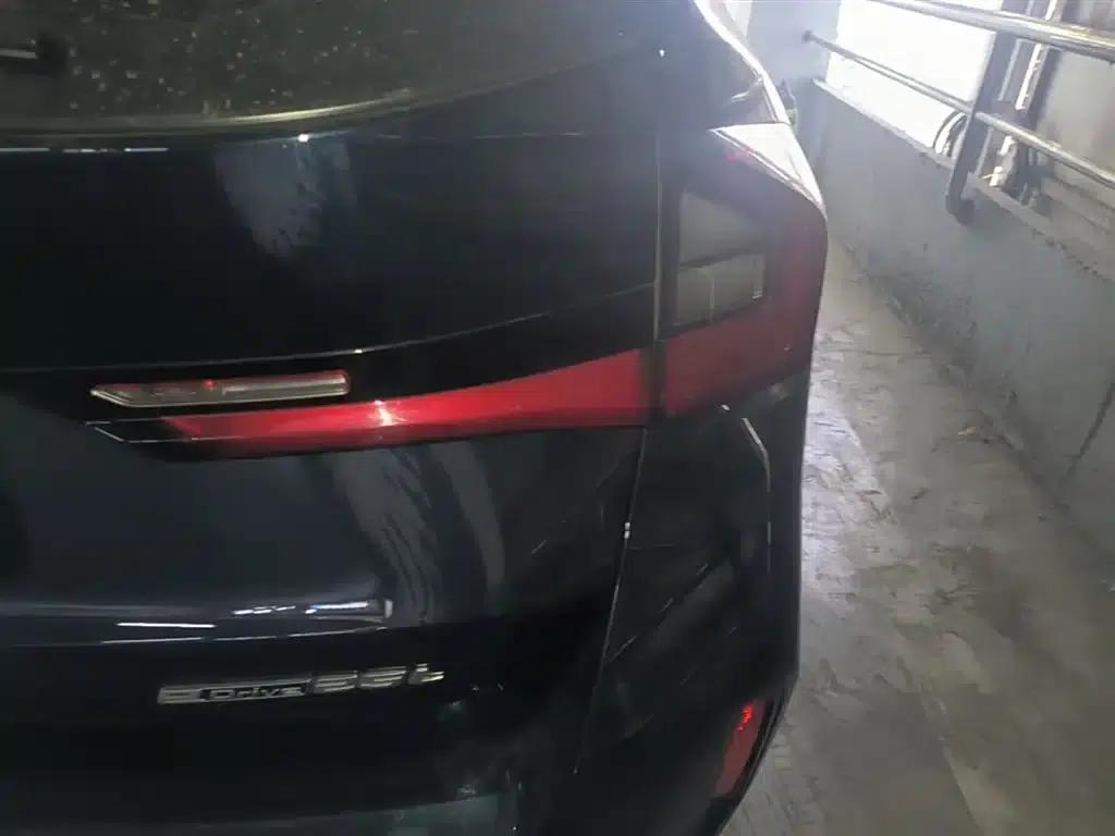 BMW iX1 2023 eDrive25L M Sport Package — миниатюра 8
