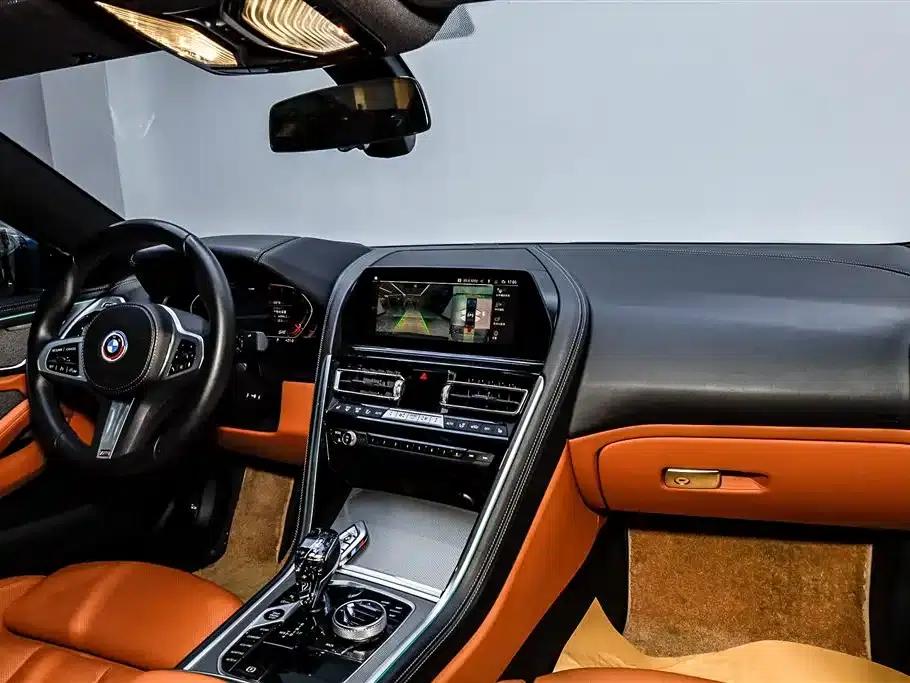 2021 BMW 8 Series Facelift 840i Coupe with M Sport Package — миниатюра 17