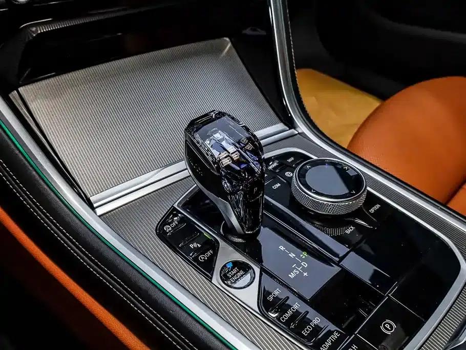2021 BMW 8 Series Facelift 840i Coupe with M Sport Package — миниатюра 27