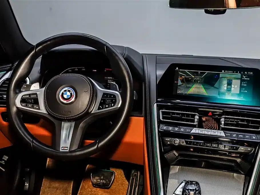 2021 BMW 8 Series Facelift 840i Coupe with M Sport Package — миниатюра 32