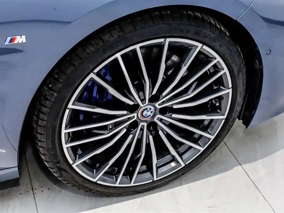 2021 BMW 8 Series Facelift 840i Coupe with M Sport Package — миниатюра 34