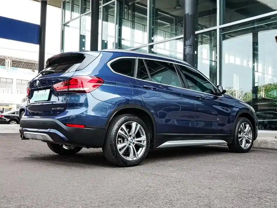 BMW X1 PHEV 2021 xDrive30Le Premium — миниатюра 6