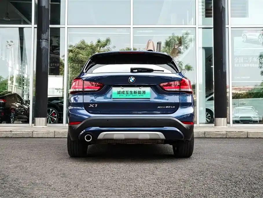 BMW X1 PHEV 2021 xDrive30Le Premium — миниатюра 7