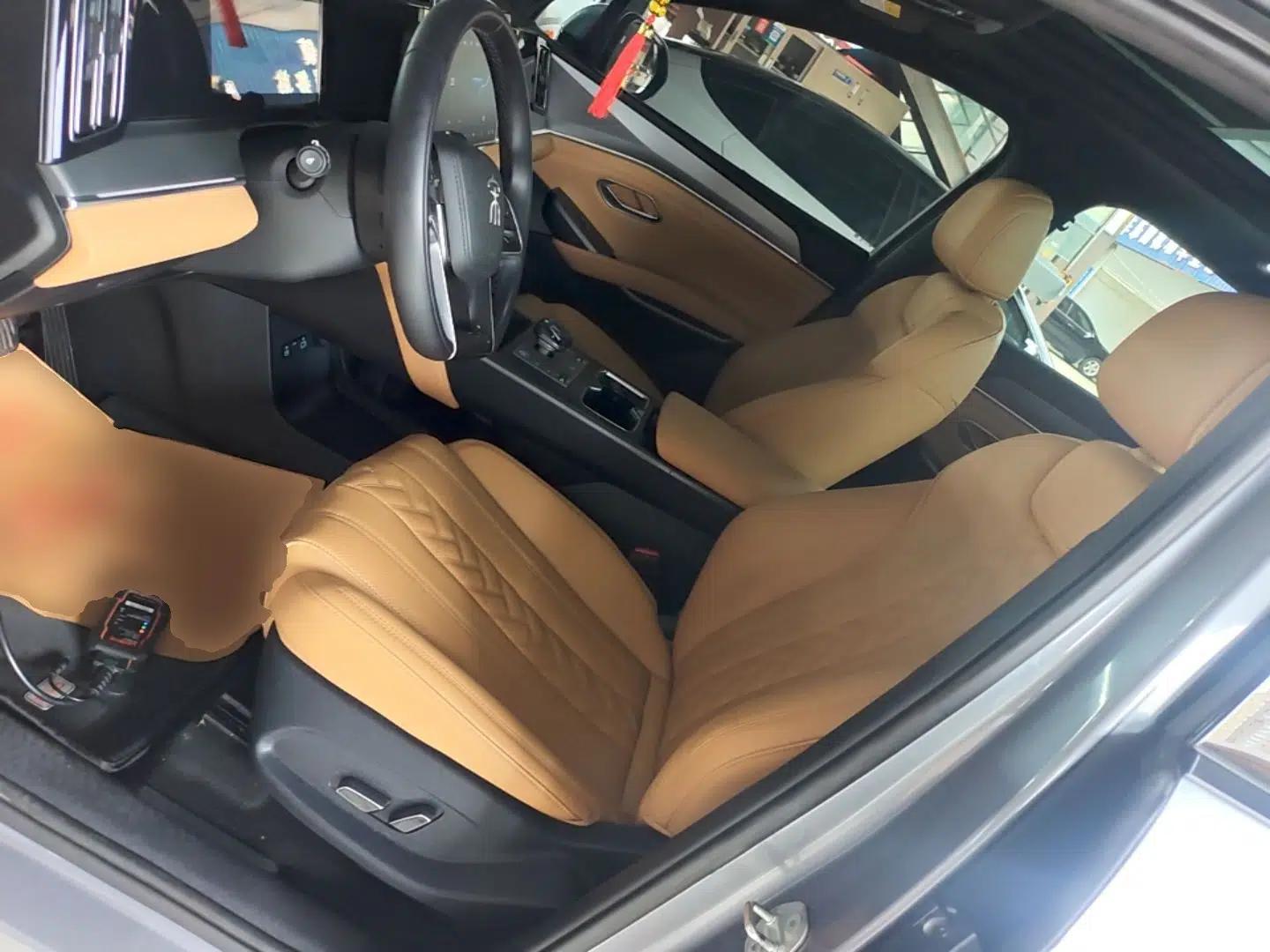 BYD Song L DM-i 2024 112 km Beyond Edition — миниатюра 18