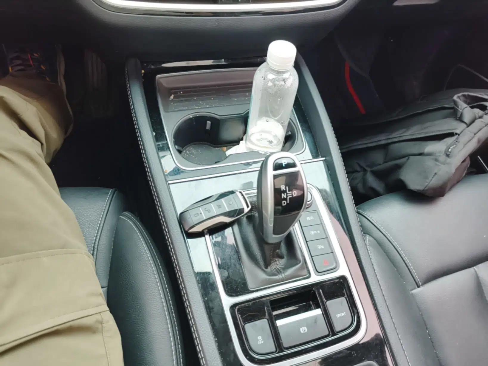 BYD Song MAX 2021 Upgraded Model 1.5T Automatic Luxury 7-Seater — миниатюра 17