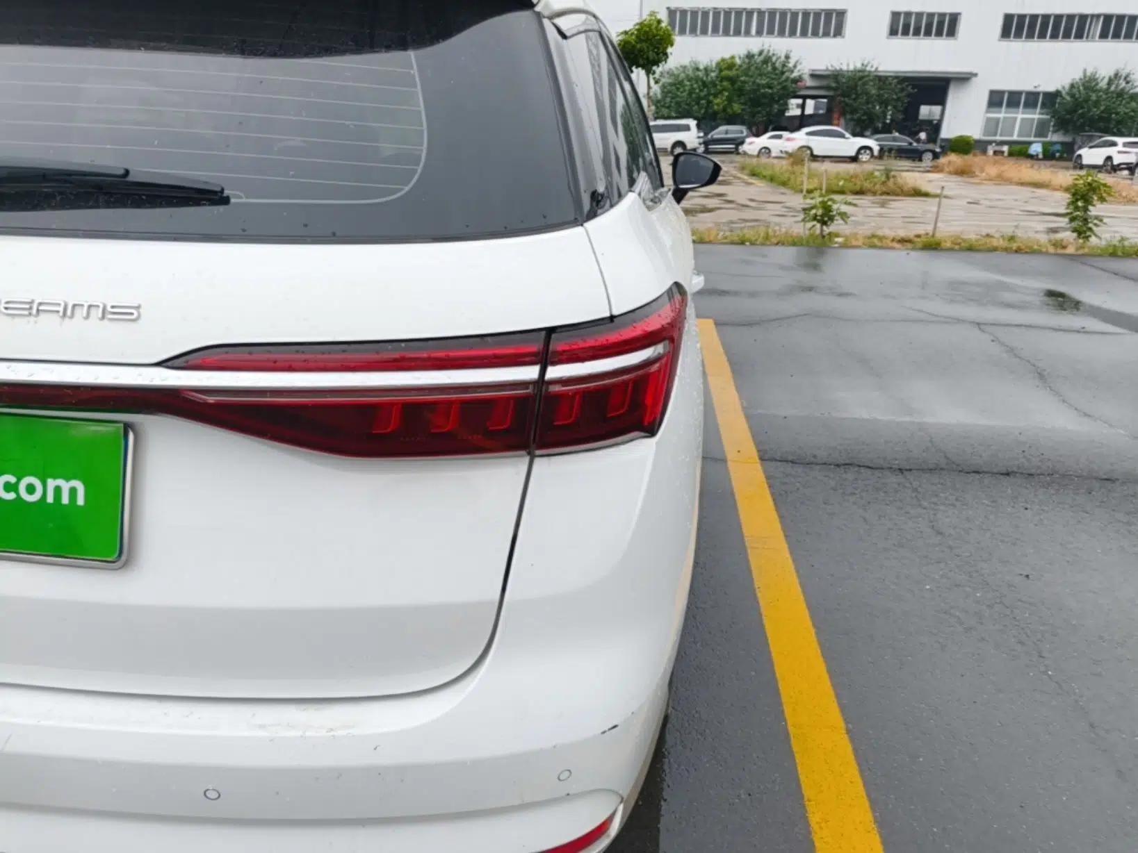 BYD Song MAX 2021 Upgraded Model 1.5T Automatic Luxury 7-Seater — миниатюра 7