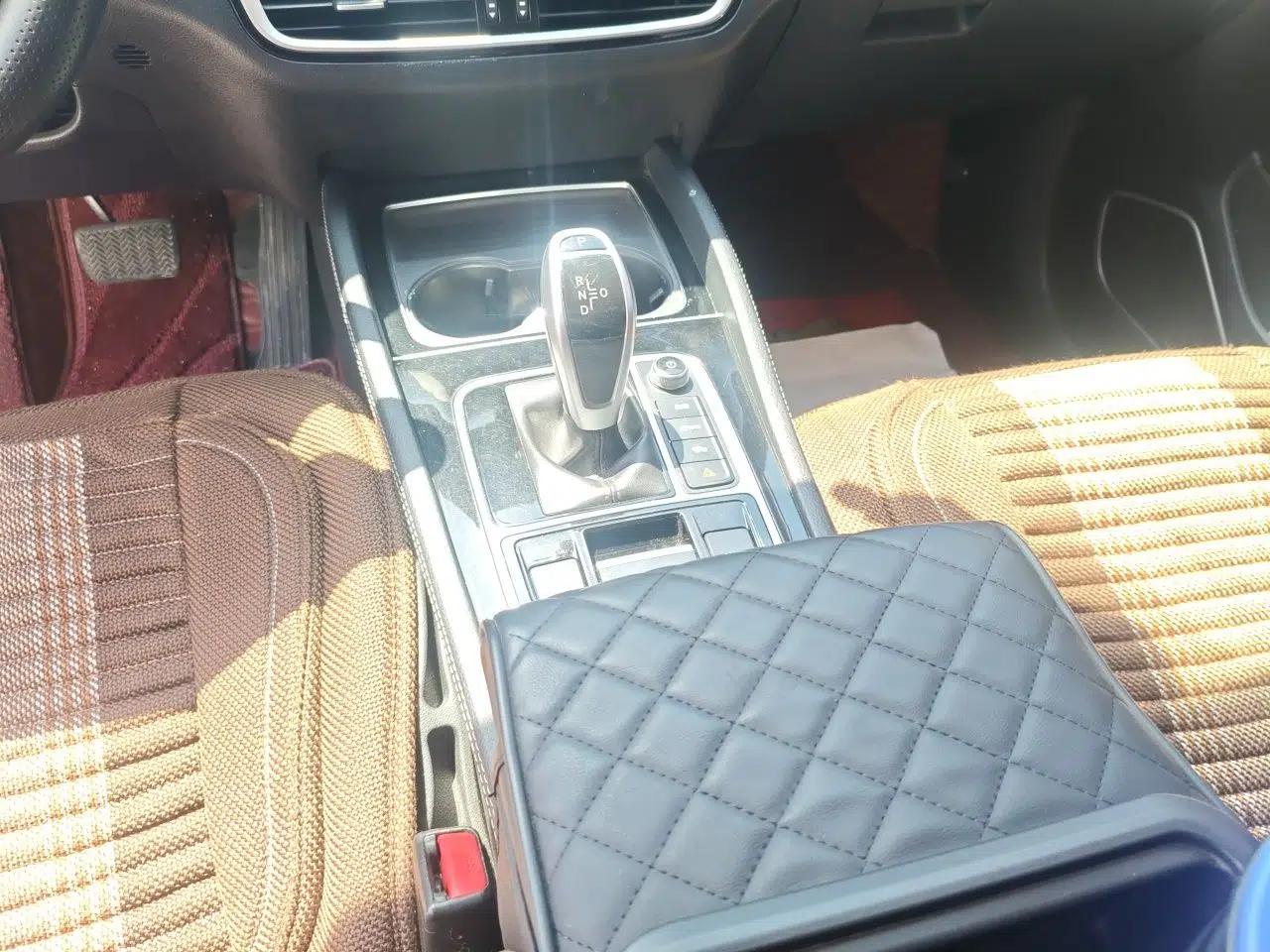BYD Song MAX 2019 1.5T Automatic Smart Connect Ruiyi Sunroof Model 7 Seats China VI Standard — миниатюра 15