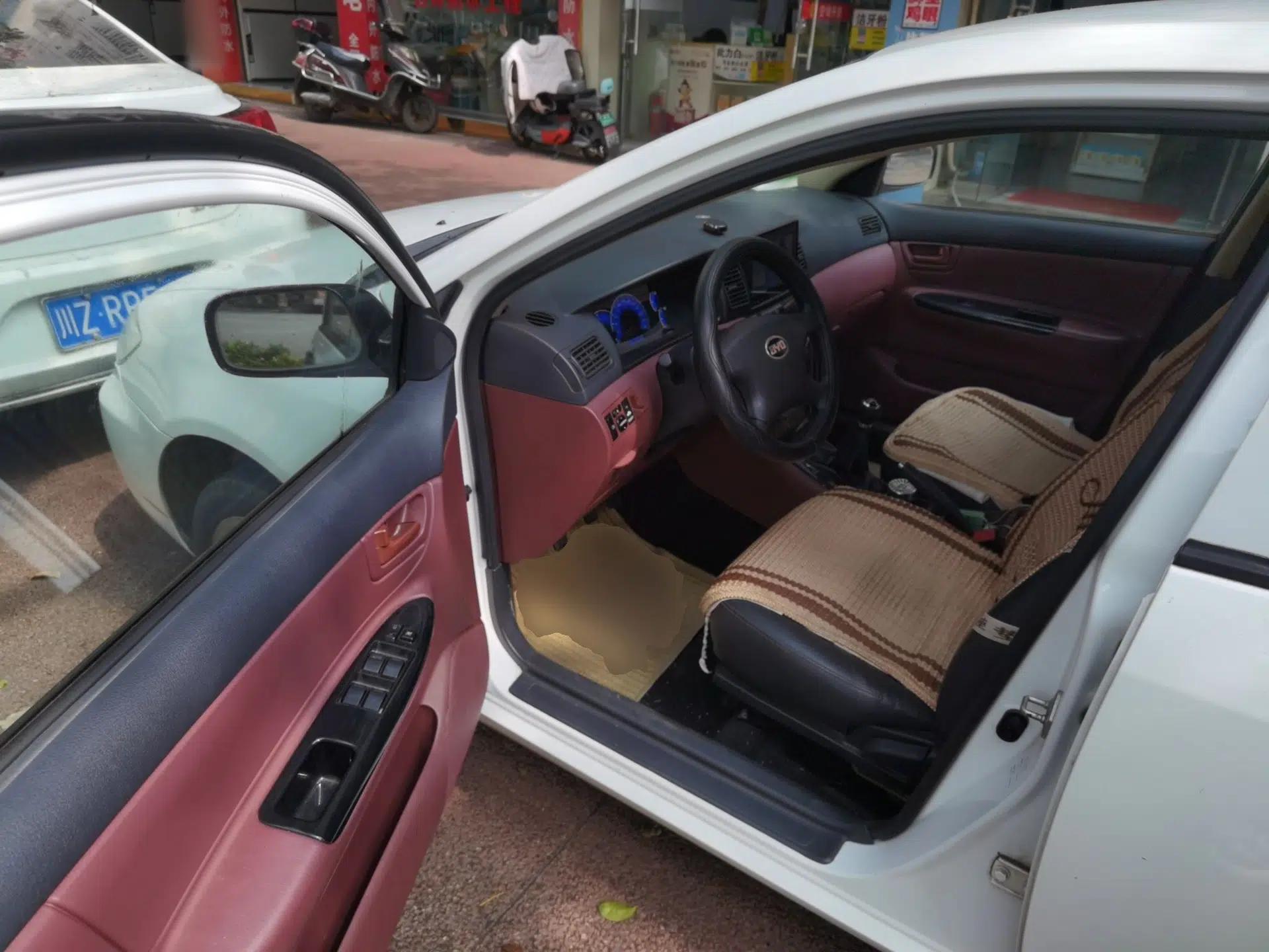 BYD F3 2016 1.5L Manual Comfort Model — миниатюра 17
