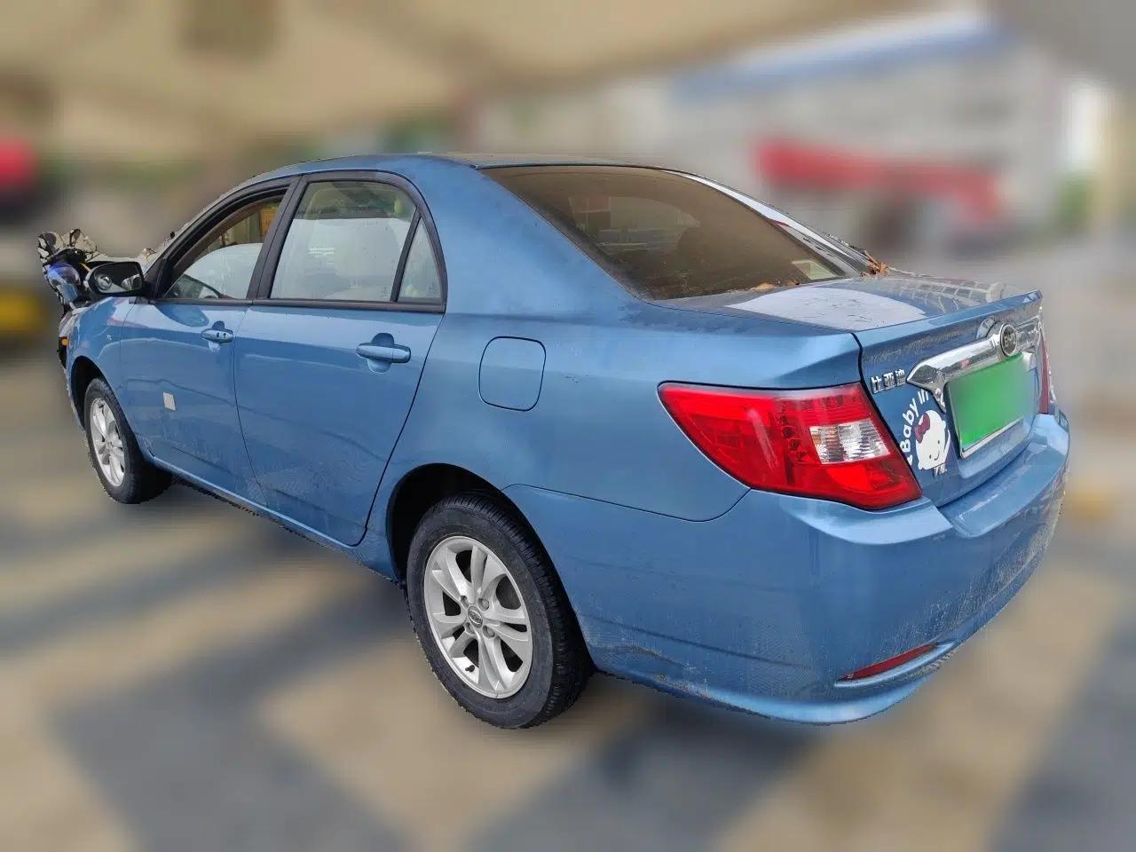 BYD F3 2014 1.5L Manual Luxury Model — миниатюра 4