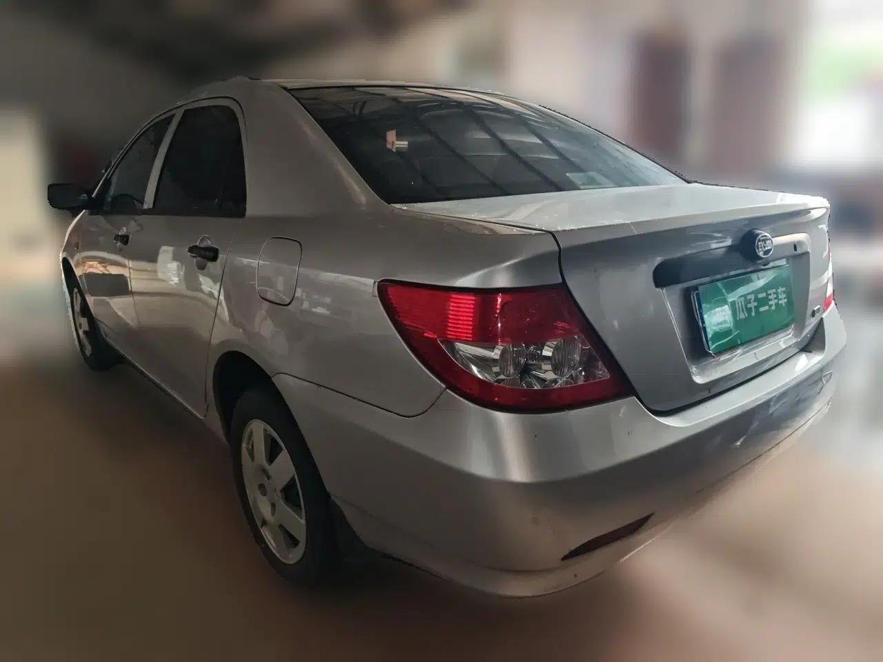BYD F3 2012 Energy-Saving Model 1.5L Manual Comfort Version — миниатюра 4