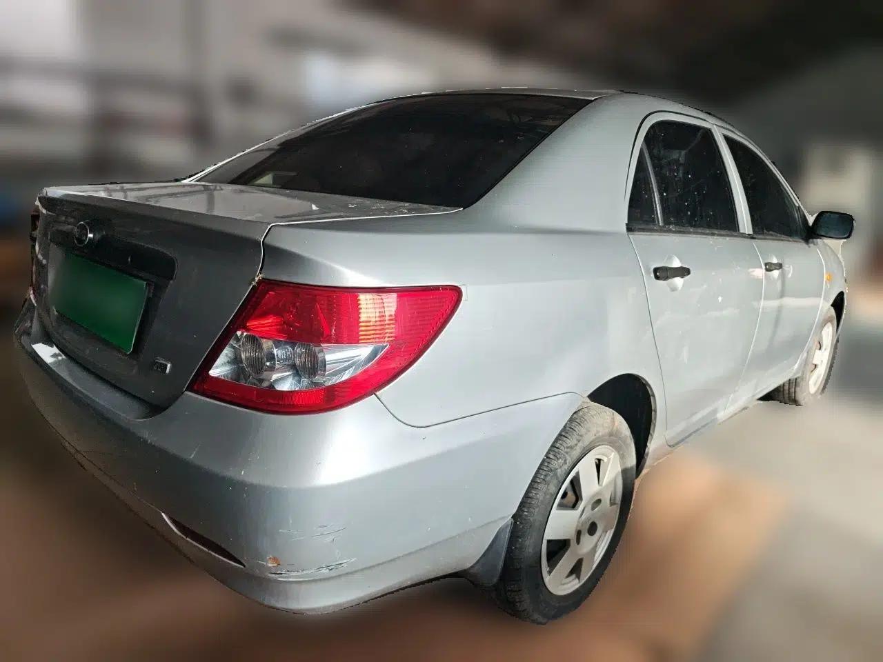 BYD F3 2012 Energy-Saving Model 1.5L Manual Comfort Version — миниатюра 6