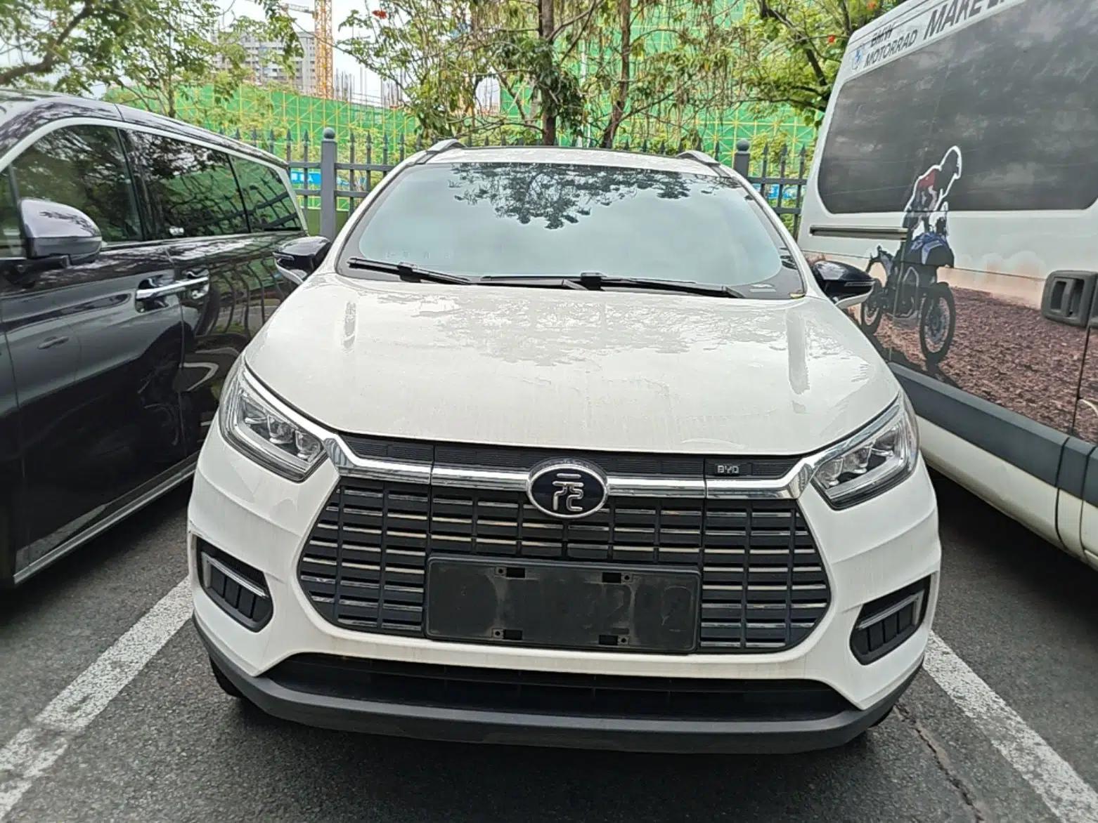 BYD Yuan New Energy 2019 EV360 Smart Connect Enjoyment Model — миниатюра 2