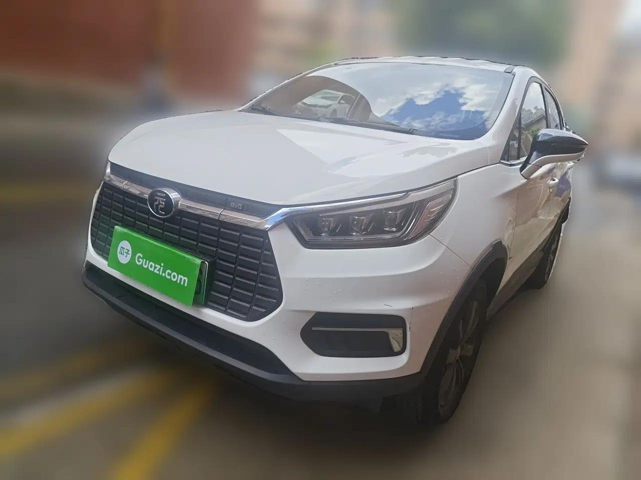 BYD Yuan New Energy 2019 EV535 Smart Connect Trendsetting Model — миниатюра 1