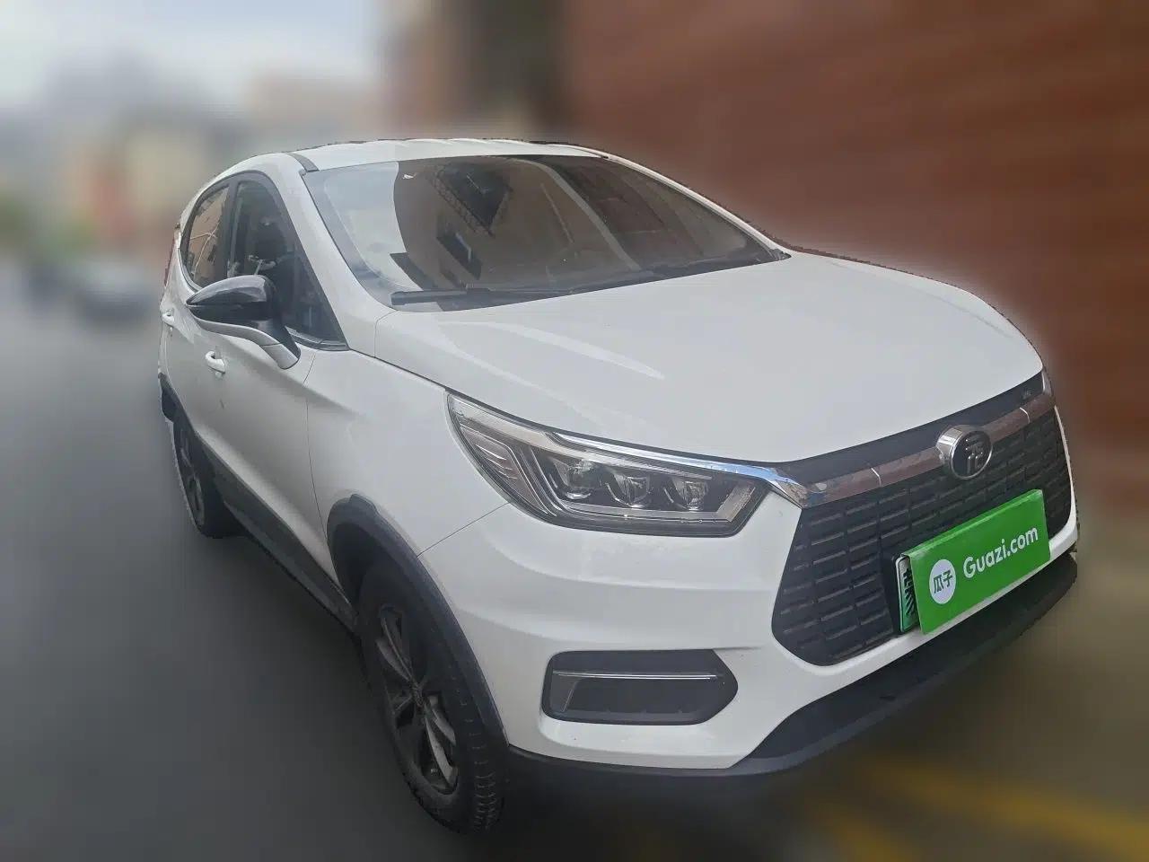 BYD Yuan New Energy 2019 EV535 Smart Connect Trendsetting Model — миниатюра 3