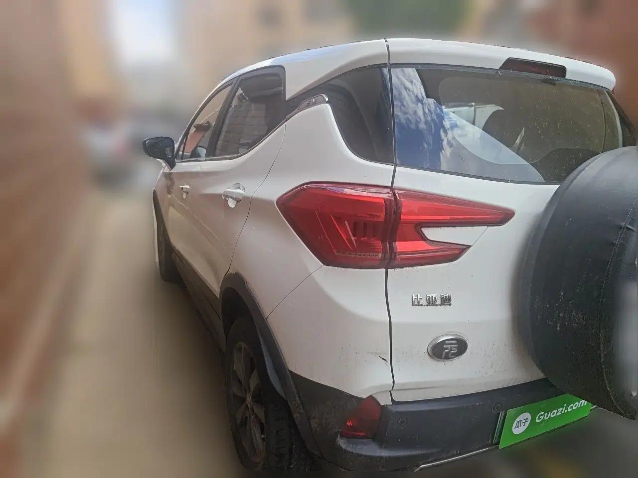 BYD Yuan New Energy 2019 EV535 Smart Connect Trendsetting Model — миниатюра 4