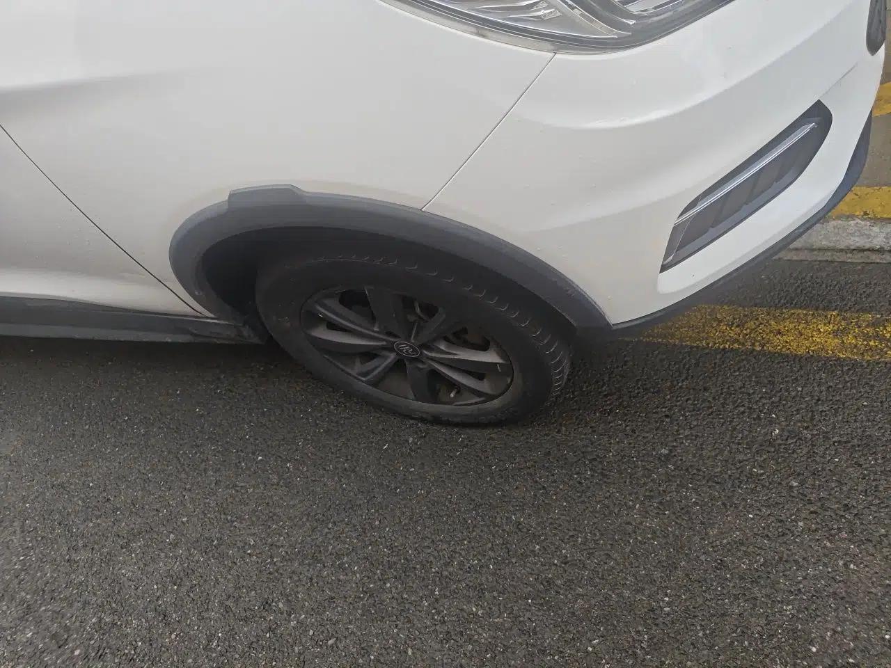BYD Yuan New Energy 2019 EV535 Smart Connect Trendsetting Model — миниатюра 8