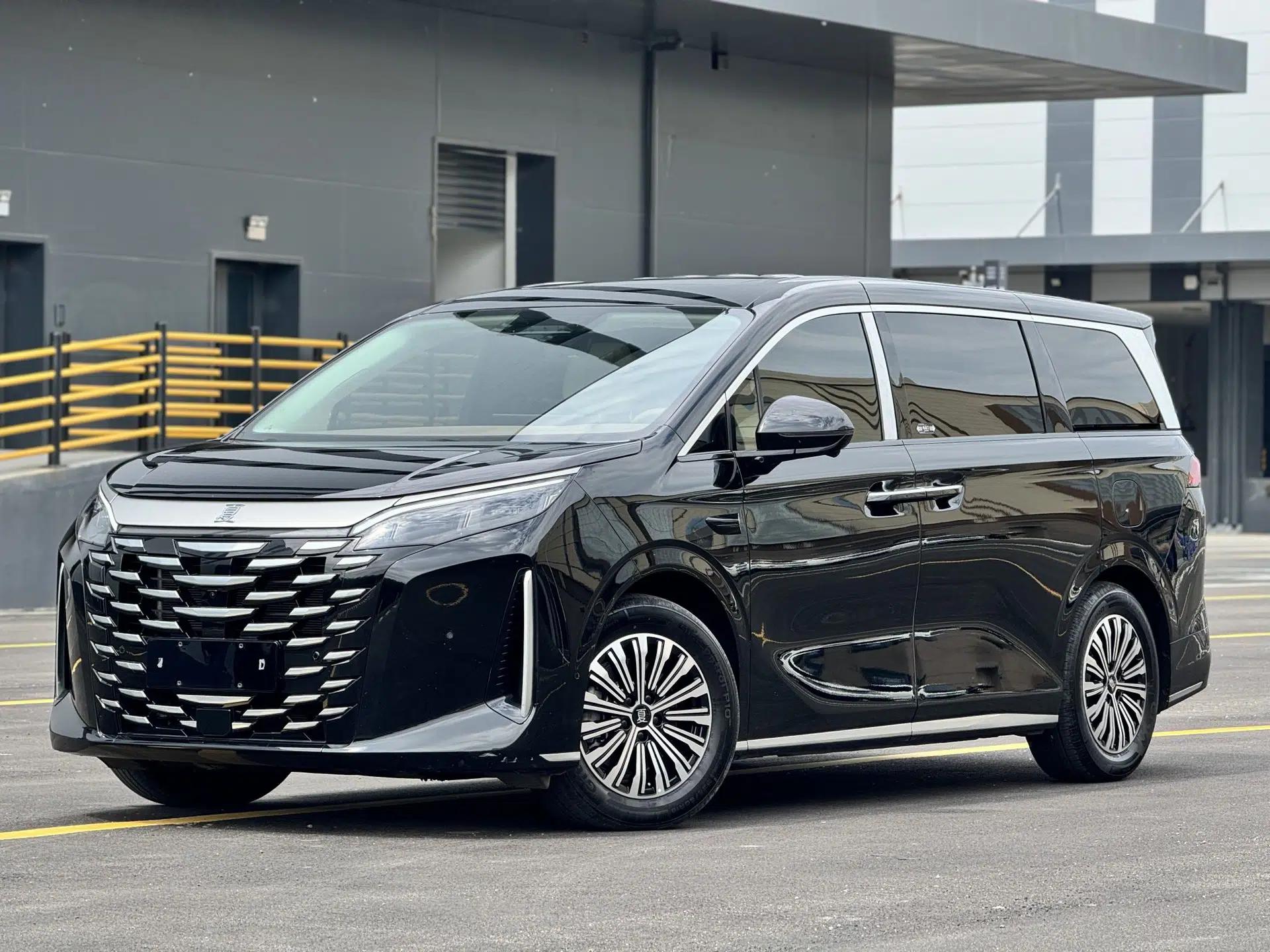 BYD Xia 2025 DM-i 1.5T 100km Supreme Edition — миниатюра 1