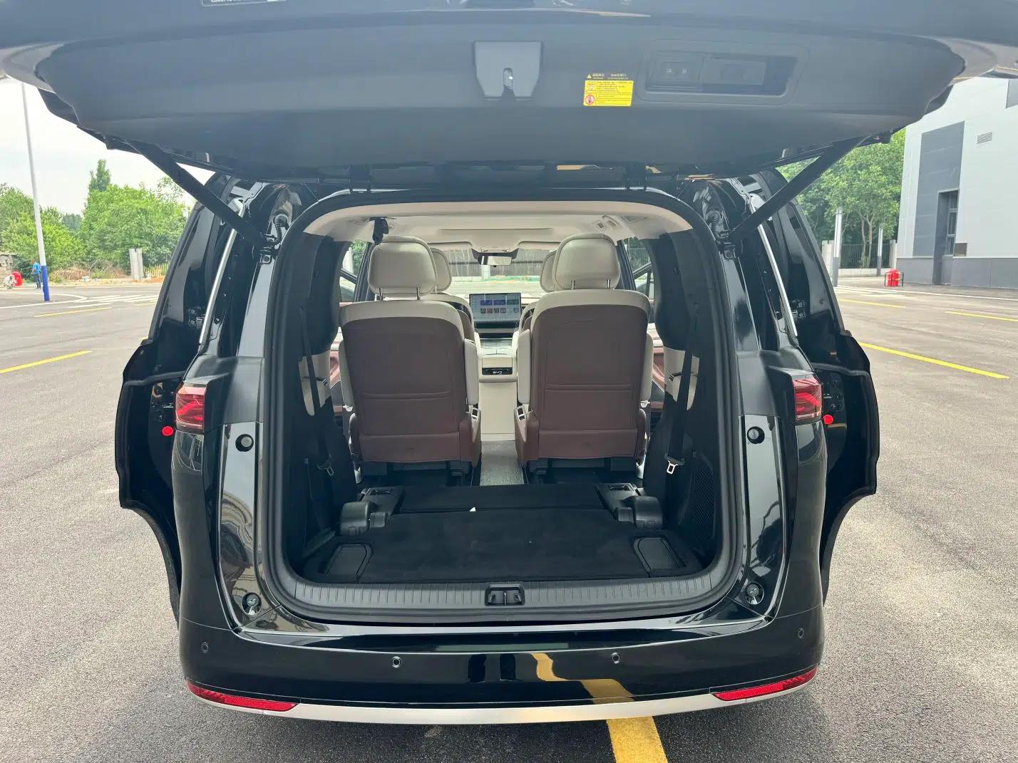 BYD Xia 2025 DM-i 1.5T 100km Supreme Edition — миниатюра 17