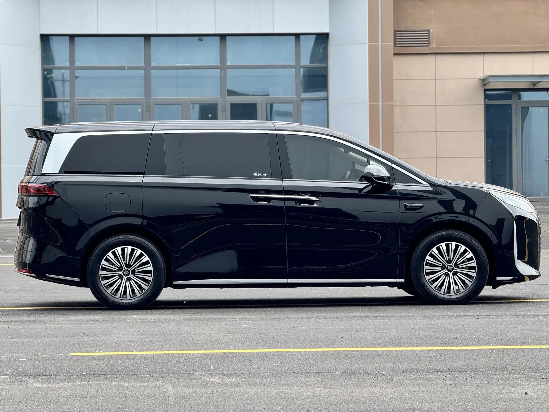 BYD Xia 2025 DM-i 1.5T 100km Supreme Edition — миниатюра 5