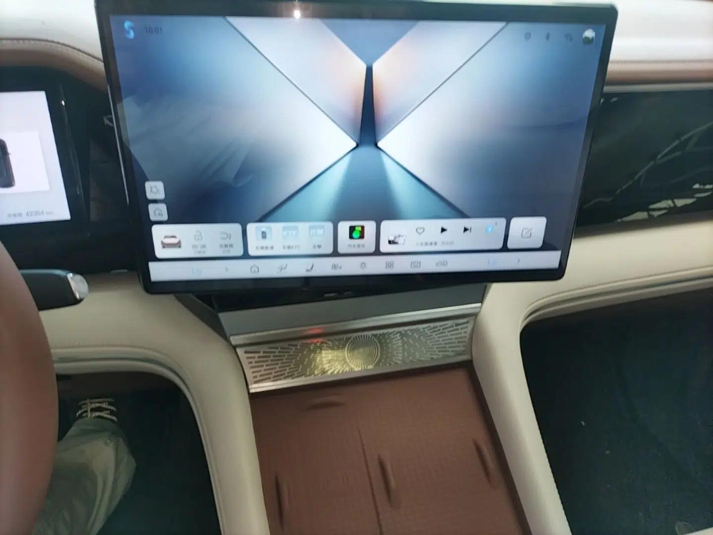 BYD Xia 2025 DM-i 1.5T 180km Beyond Edition — миниатюра 16