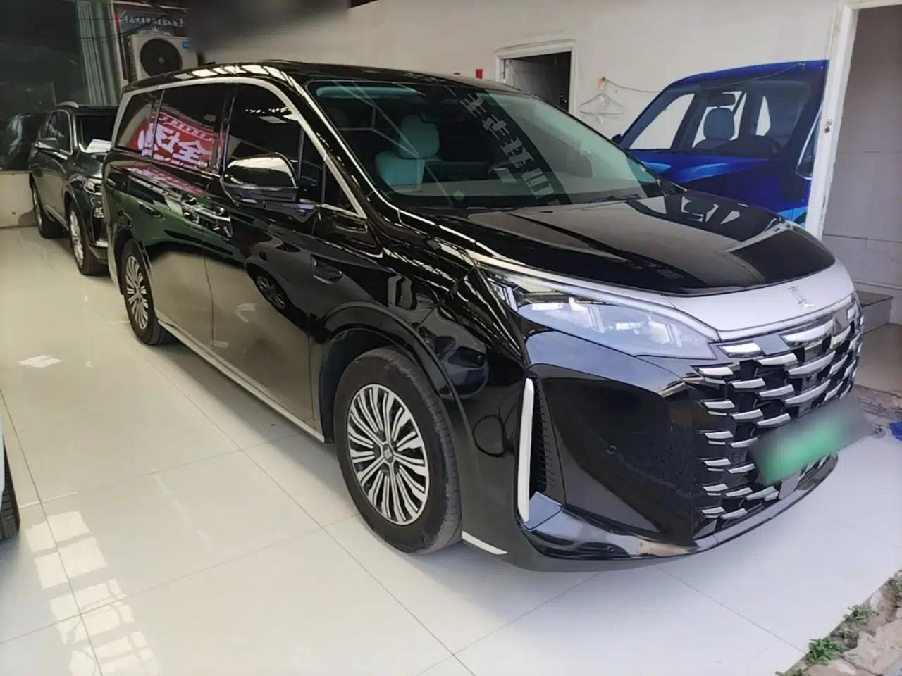 BYD Xia 2025 DM-i 1.5T 180km Beyond Edition — миниатюра 3