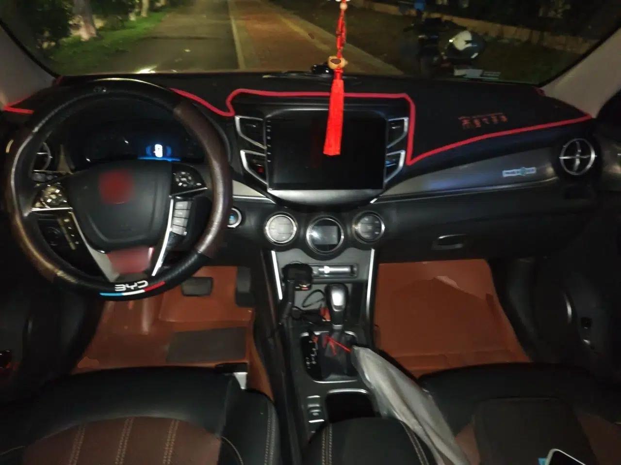 BYD Song 2017 Gaishe Upgrade Edition 1.5TID Automatic Elite Model — миниатюра 10