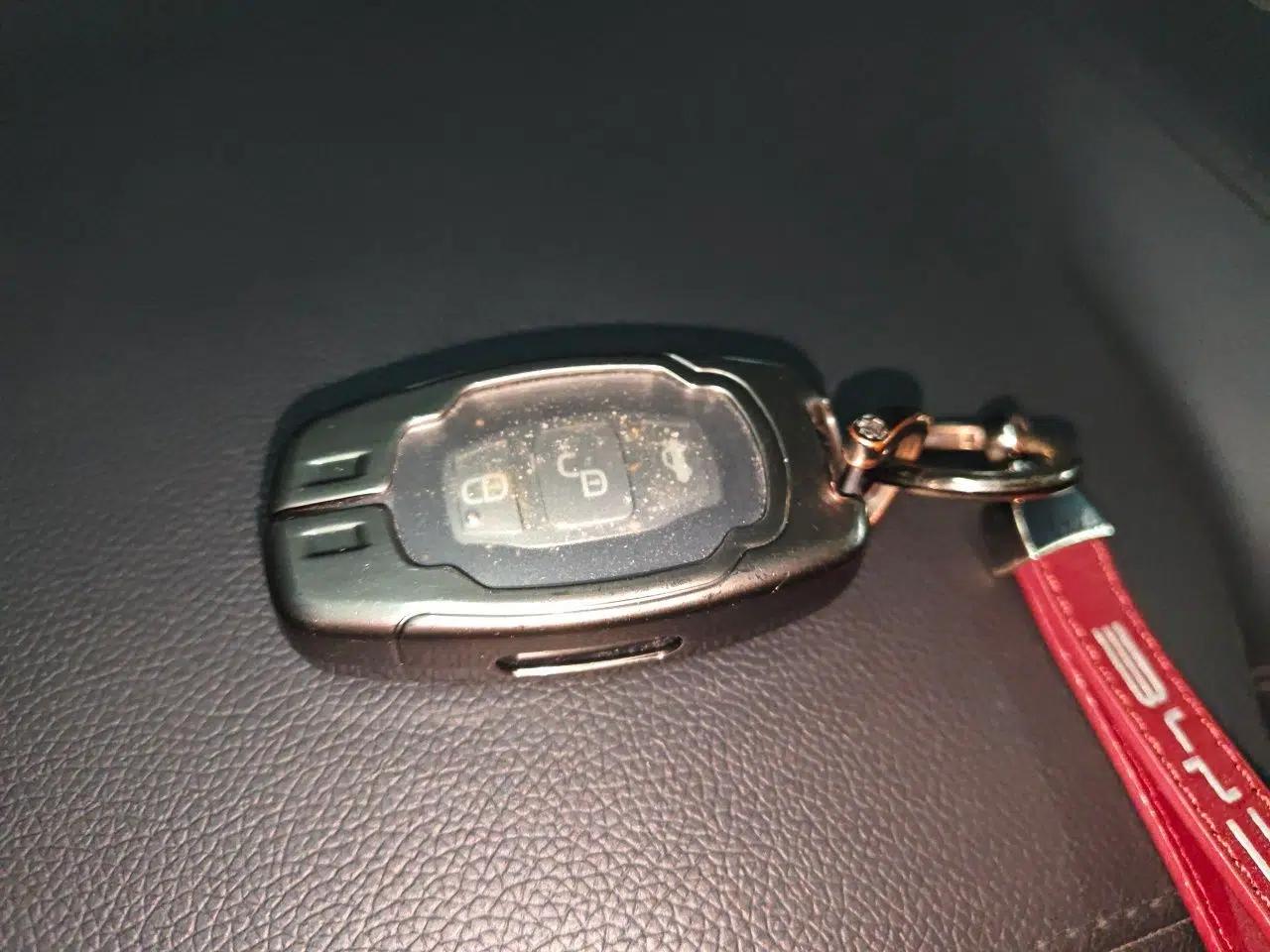 BYD Song 2016 GaiShi Edition 1.5TID Automatic Elite Model — миниатюра 9
