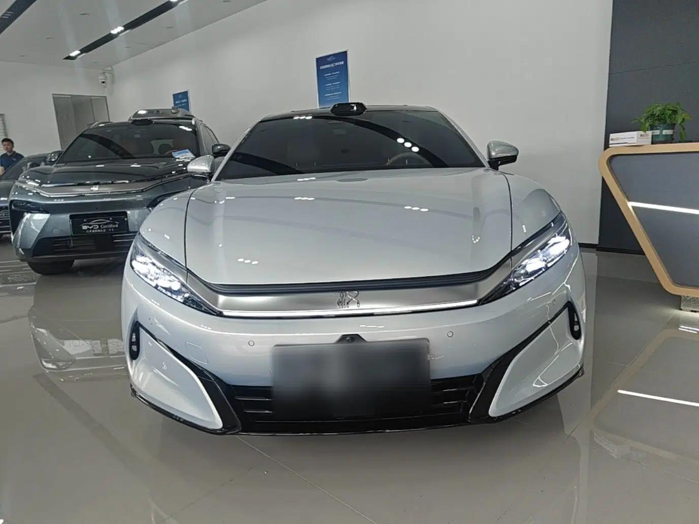 BYD Han L 2025 EV Four-Wheel Drive LiDAR Flagship Model — миниатюра 2