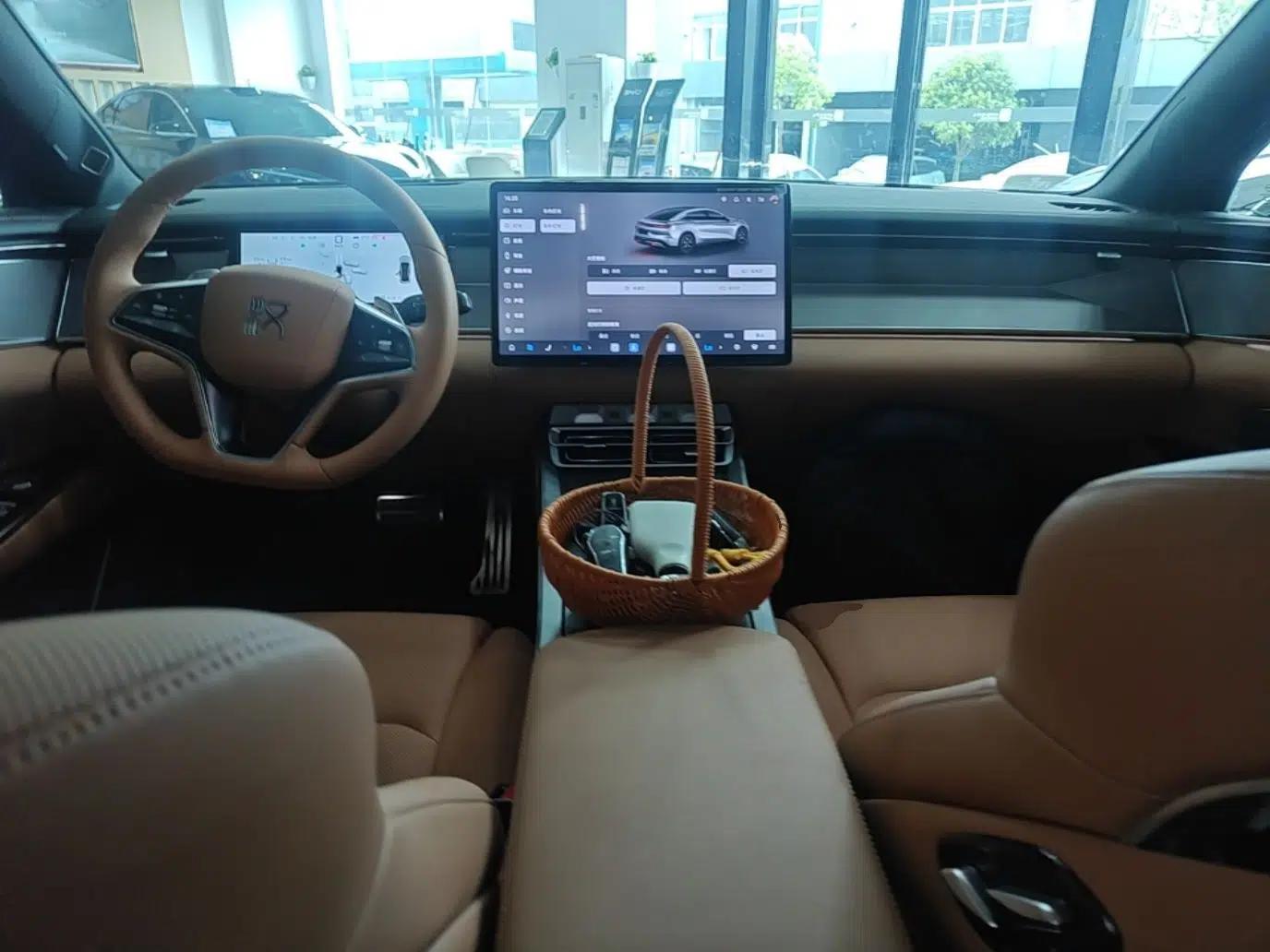 BYD Han L 2025 EV Four-Wheel Drive LiDAR Flagship Model — миниатюра 13