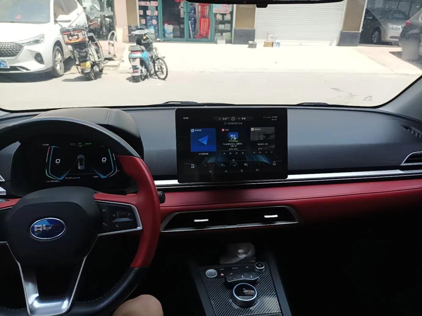 BYD e2 2020 Upgraded Version Long-Range Edition Luxury Model — миниатюра 13