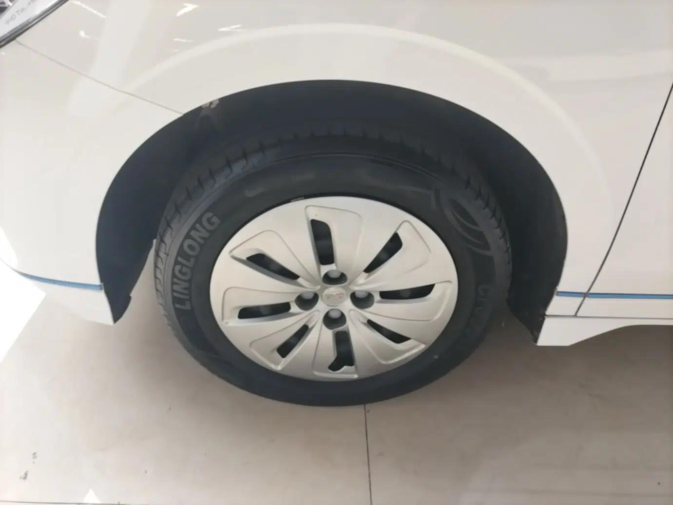 BYD e2 2021 Comfort Model — миниатюра 3